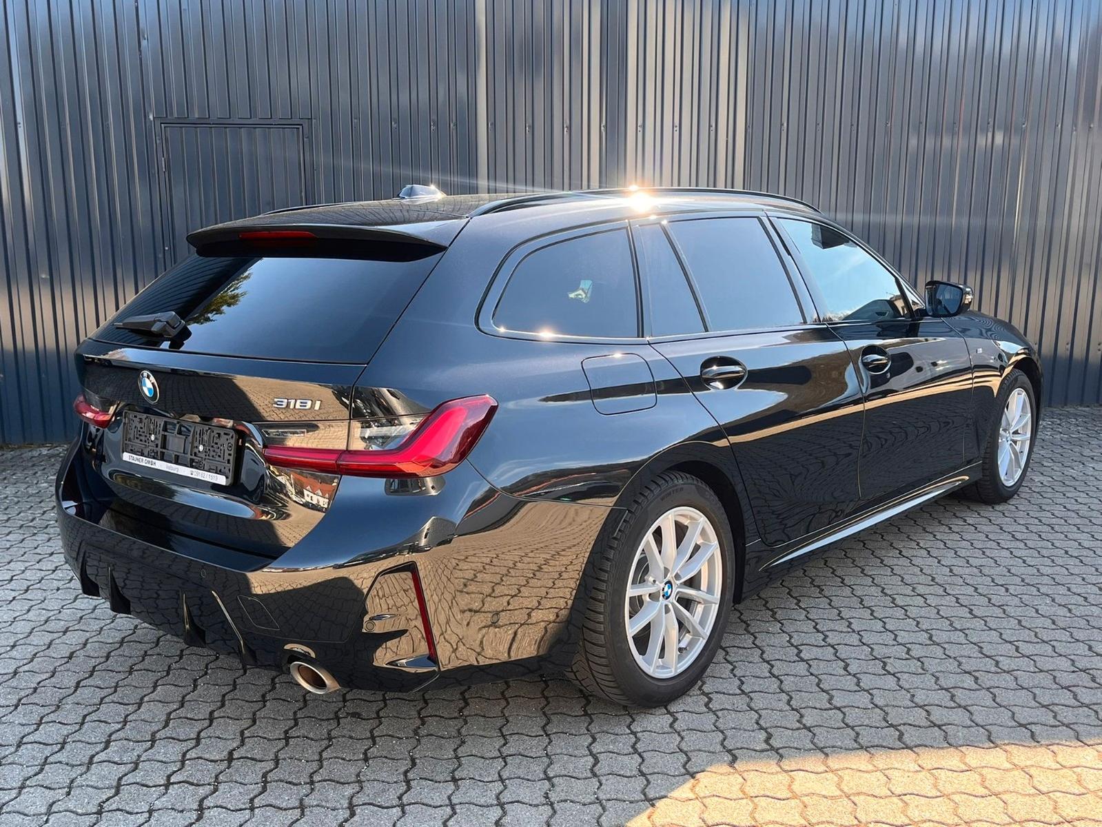 BMW 318 318i M-Sport Touring