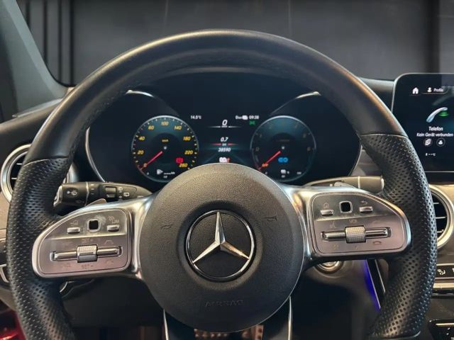 Mercedes-Benz GLC 300 4MATIC AMG Line