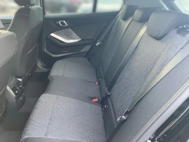 BMW 118 118d 5-deurs Sedan