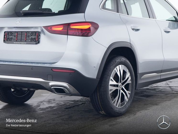 Mercedes-Benz GLA 180 Progressive