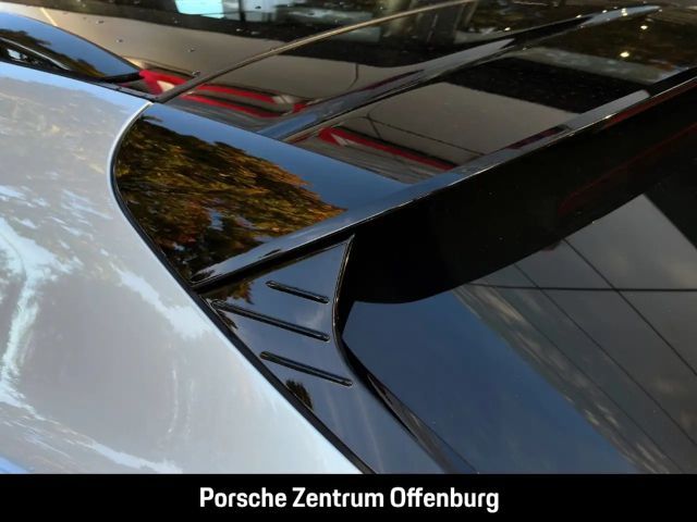 Porsche Taycan 4 Cross Turismo