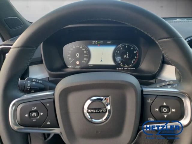 Volvo XC40 Dark Plus