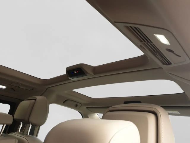 Volkswagen Multivan 2.0 TDI DSG Lang T7