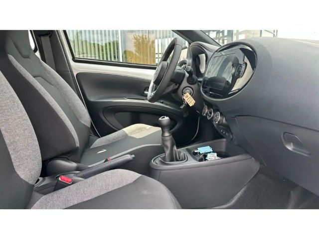 Toyota Aygo X 1.0 VVT-i Business Hatchback
