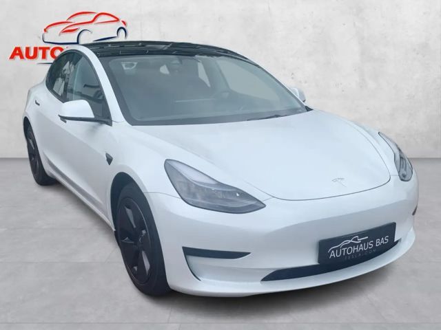 Tesla Model 3 Standard Range