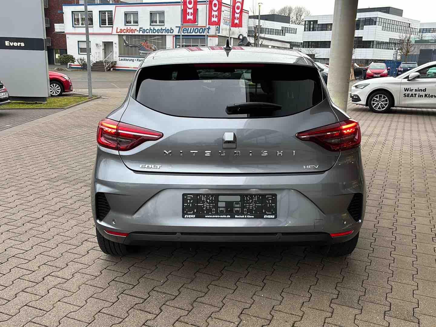 Mitsubishi Colt Hybrid