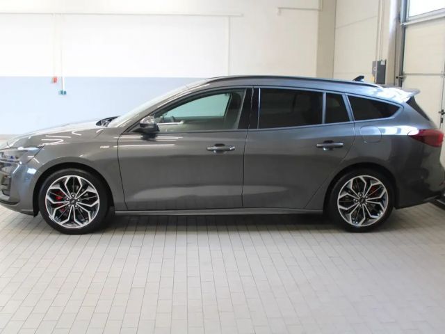 Ford Focus ST Line Wagon