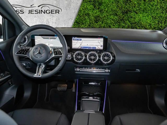 Mercedes-Benz B 200 Progressive Sedan