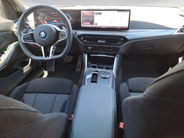 BMW 320 320d M-Sport Sedan xDrive