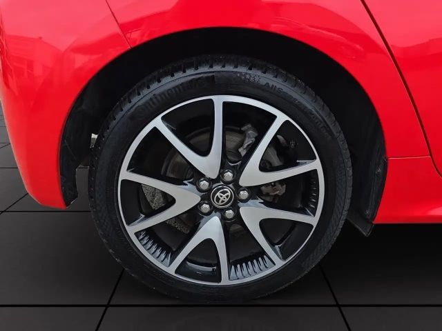 Toyota Yaris Hatchback Hybride VVT-i