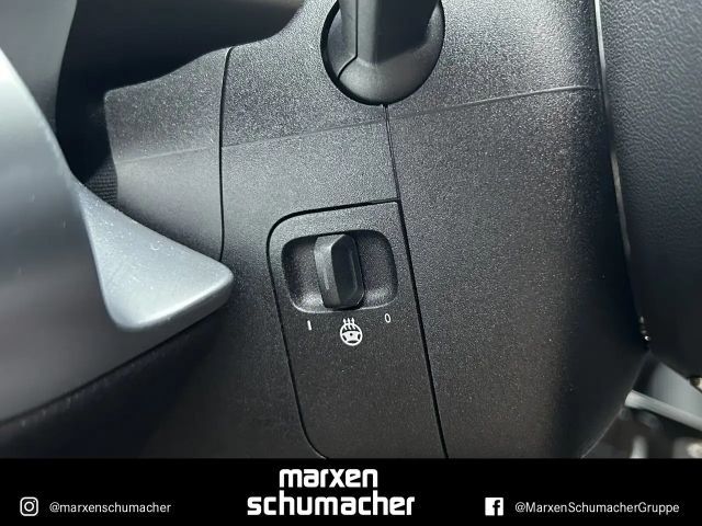 Mercedes-Benz EQB 300 4MATIC Progressive