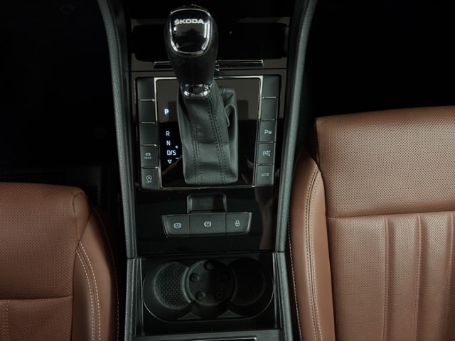 Skoda Superb 2.0 TDI Combi