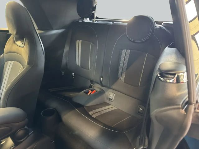 MINI John Cooper Works Cabrio John Cooper Works Cabrio Aut. Essential Trim LED