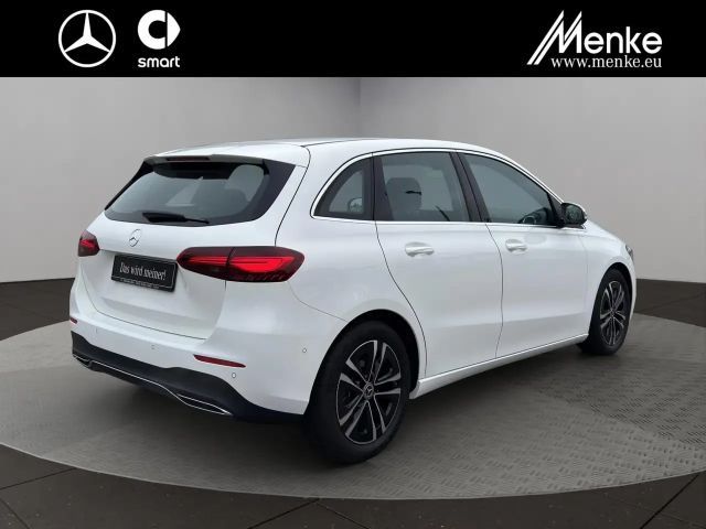 Mercedes-Benz B 180 Kamera+Elektr.-Heckkl+Leder+LED+Lenkradhzg