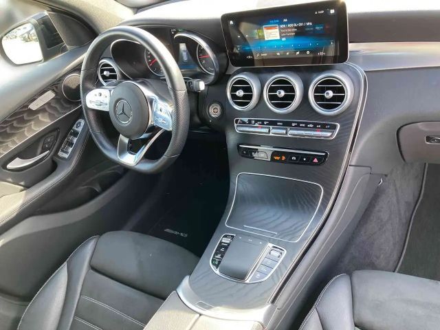 Mercedes-Benz GLC 300 4MATIC AMG Line