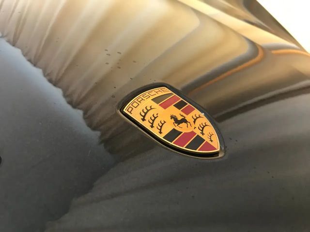 Porsche Taycan 4 Cross Turismo