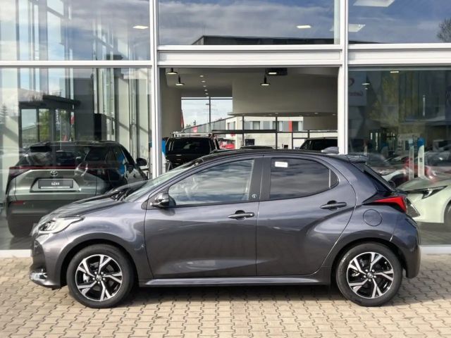 Toyota Yaris Hatchback Hybride VVT-i