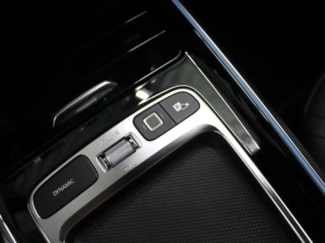 Mercedes-Benz GLA 200 Progressive