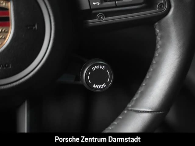 Porsche Taycan Surround-View BOSE Luftfederung 21-Zoll