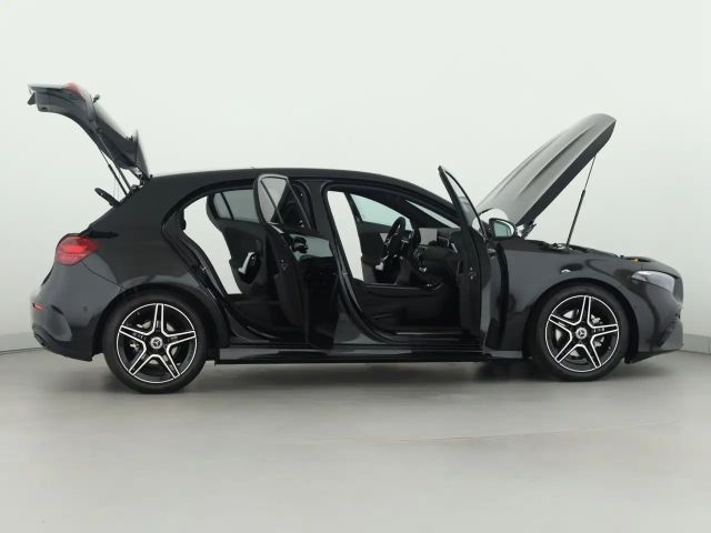 Mercedes-Benz A 180 A 180 d AMG Line