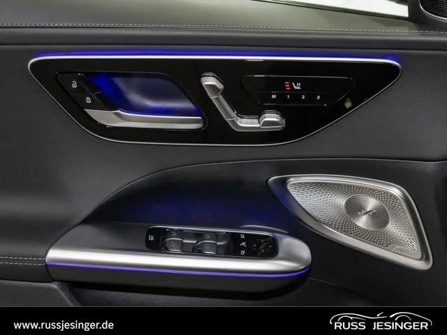 Mercedes-Benz C 200 4MATIC Sedan