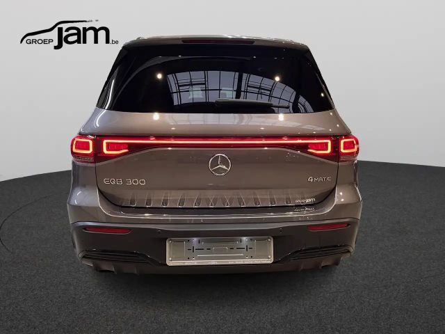 Mercedes-Benz EQB 300 4MATIC AMG Line