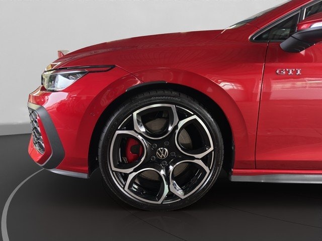 Volkswagen Golf 2.0 TSI DSG Golf VIII