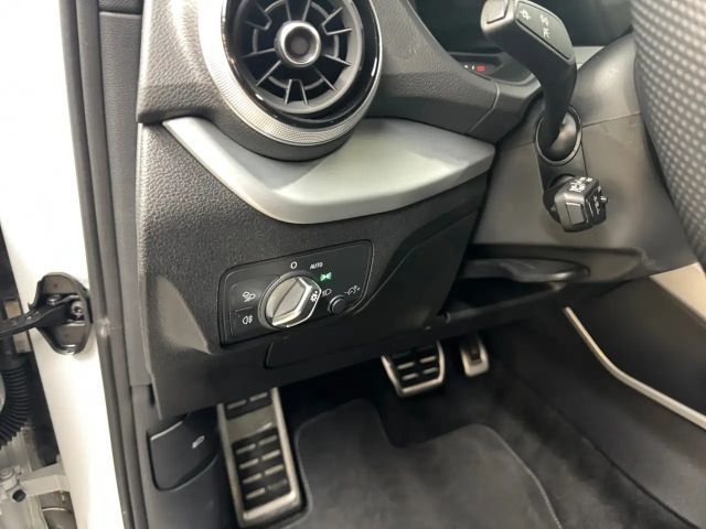 Audi Q2 35 TFSI S-Line