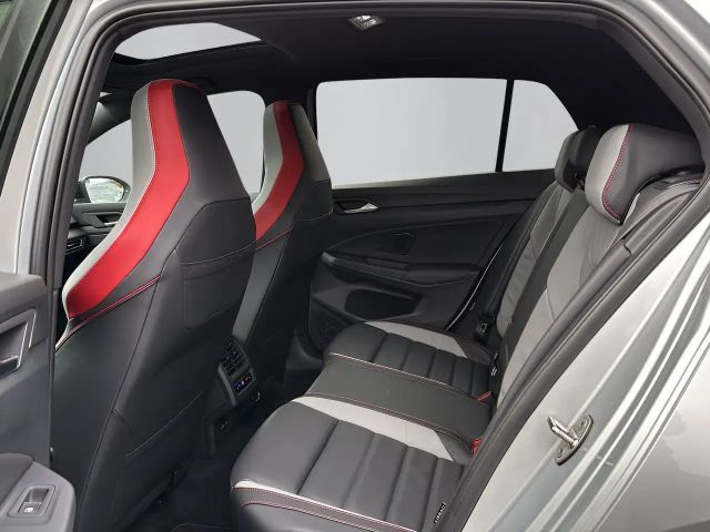 Volkswagen Golf GTI Style