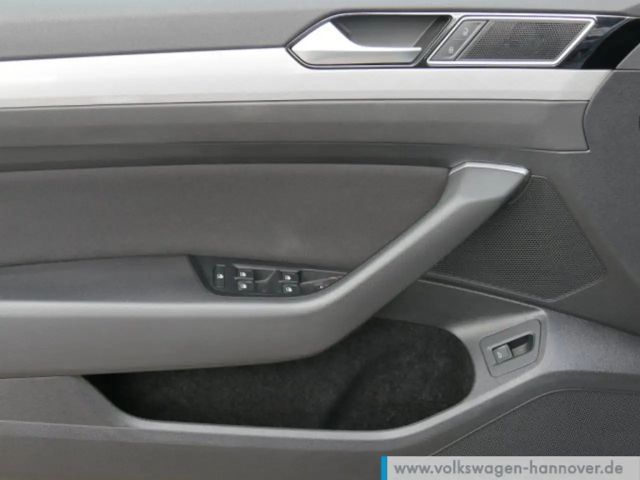 Volkswagen Passat 1.5 TSI Business Variant