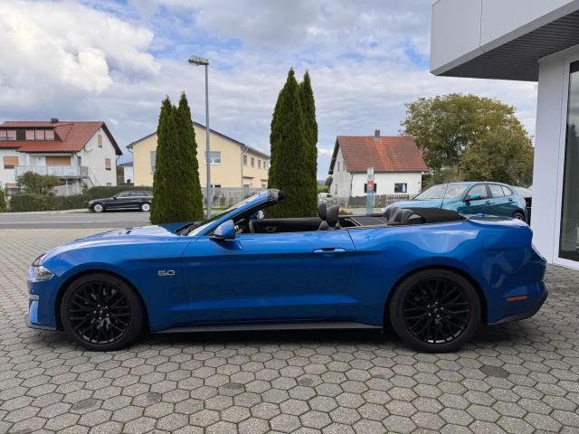 Ford Mustang Convertible GT 5.0 V8