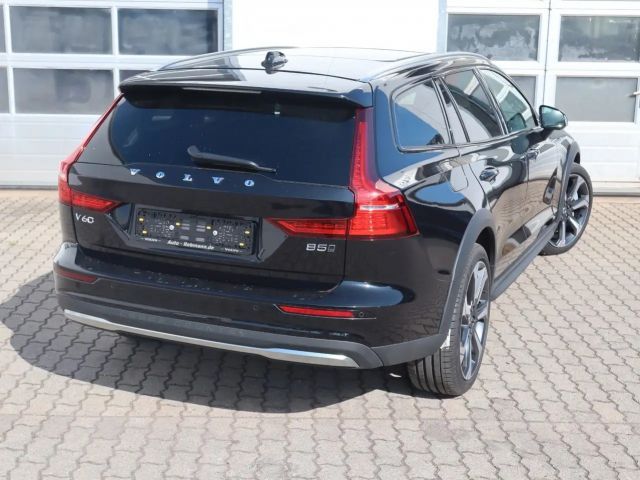 Volvo V60 Cross Country AWD Ultimate