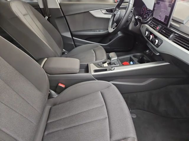 Audi A4 35 TFSI Avant Business S-Line
