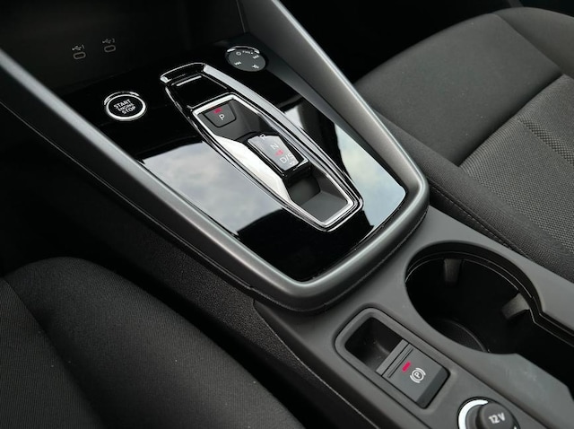 Audi A3 30 TFSI S-Tronic Sedan