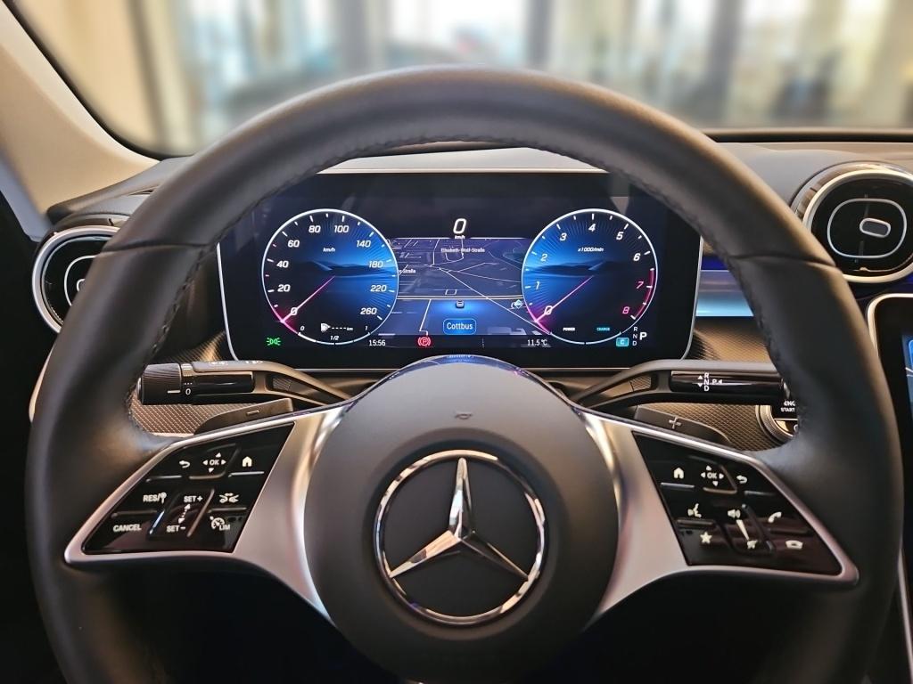 Mercedes-Benz C 200 AVANTGARDE Sedan