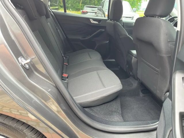 Ford Focus EcoBoost Titanium Wagon