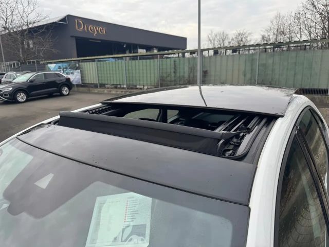 Volkswagen Taigo 1.0 TSI DSG R-Line