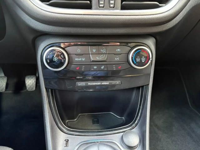 Ford Puma EcoBoost Titanium