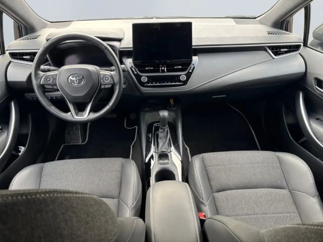 Toyota Corolla Hybride Team D