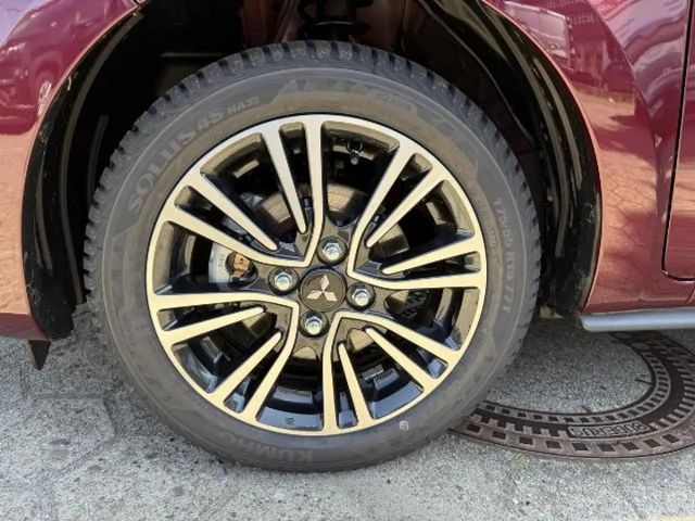 Mitsubishi Space Star Star