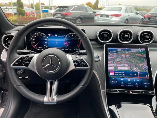 Mercedes-Benz C 180 AVANTGARDE Sedan