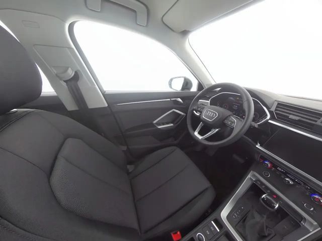 Audi Q3 35 TFSI Ambiente Sportback