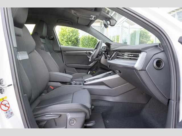 Audi A3 30 TFSI S-Line S-Tronic Sportback