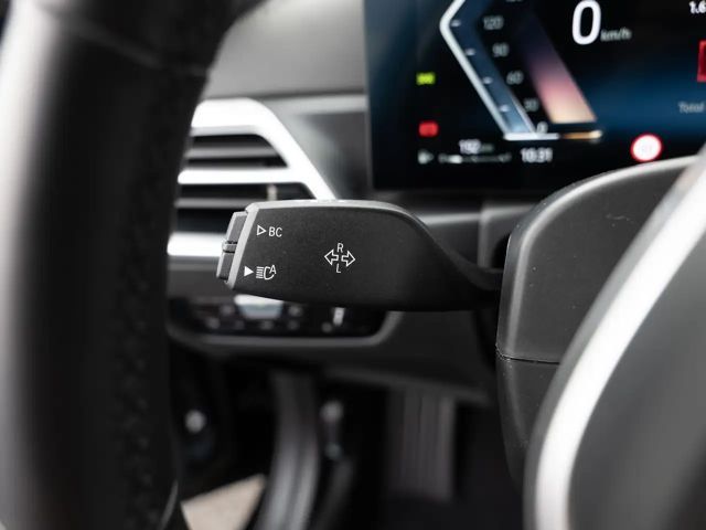 BMW 320 320d M-Sport Sedan