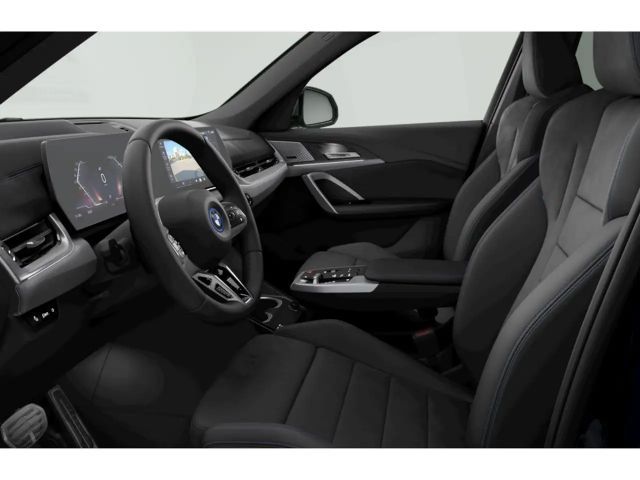 BMW X1 eDrive20 HUD 360° LED ACC NAVI H/K KAMERA