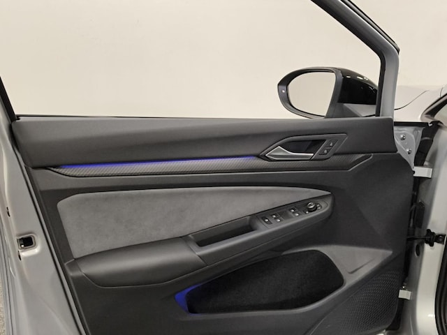 Volkswagen Golf 1.5 TSI DSG Plus R-Line