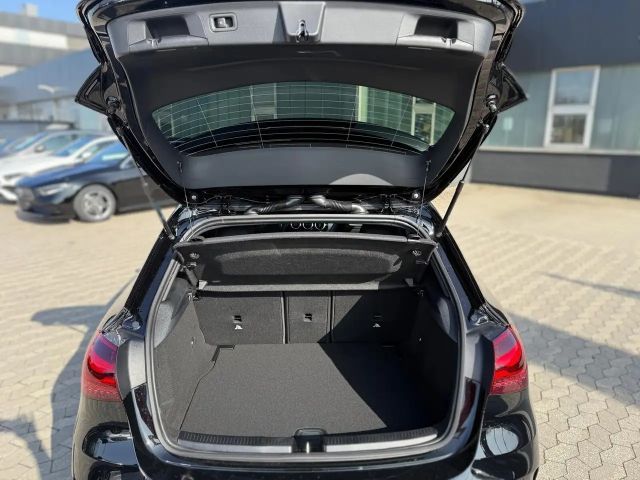 Mercedes-Benz A 180 AMG Line