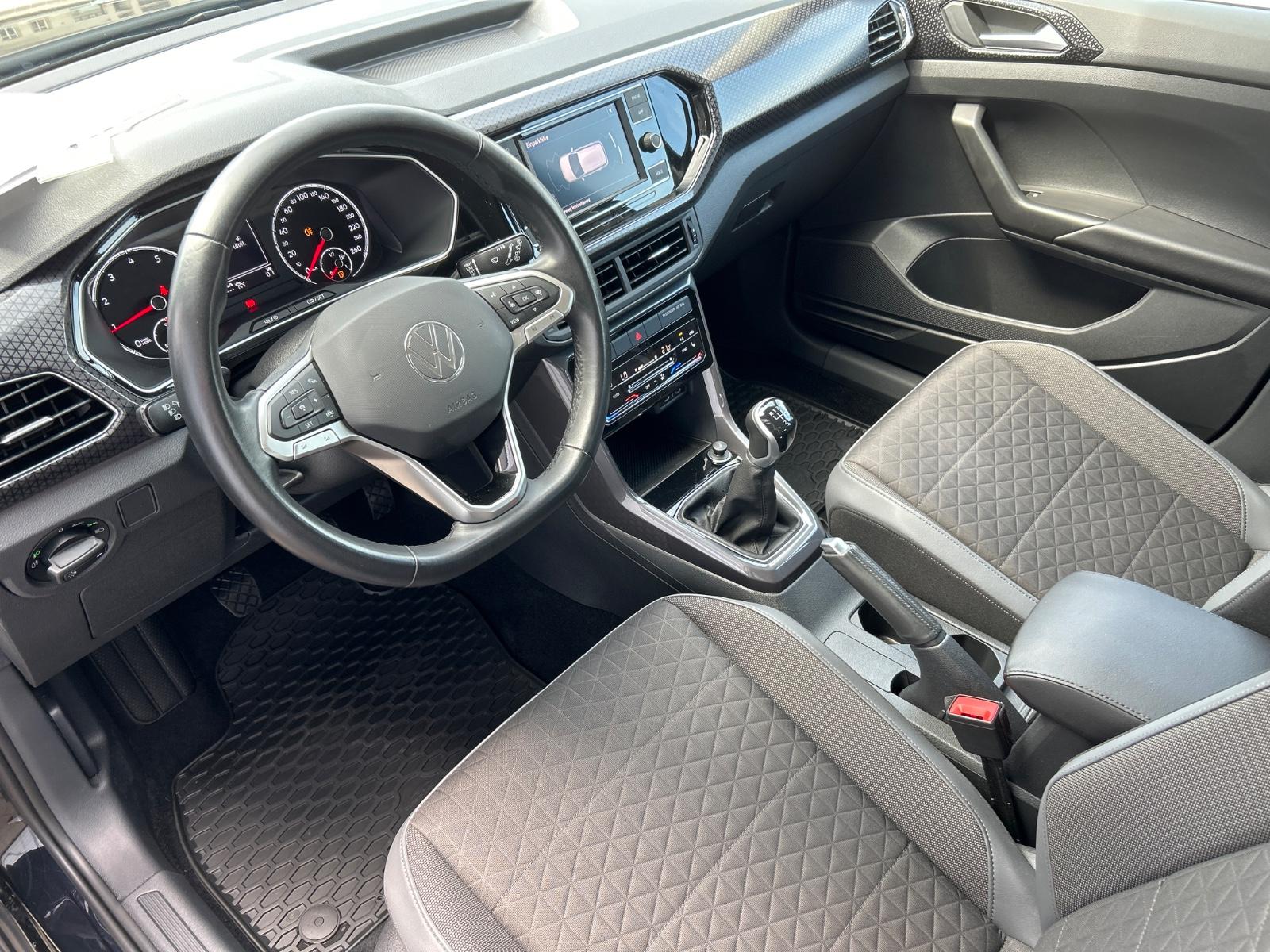 Volkswagen T-Cross Style