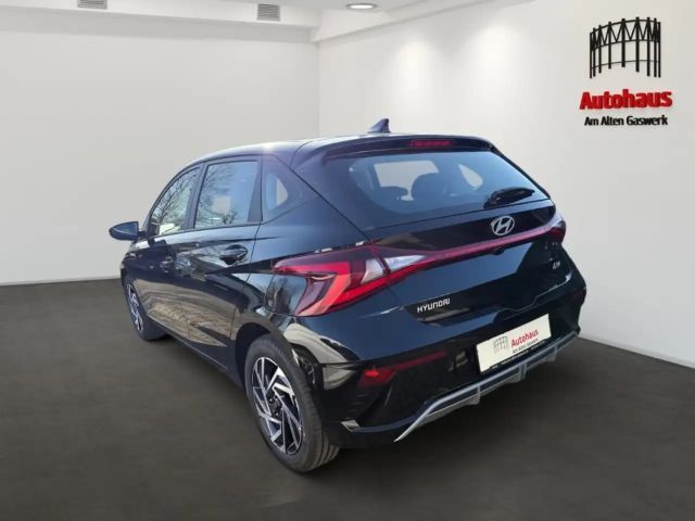 Hyundai i20 AUTOMATIK+KLIMAUTOM+BOSE-SOUND+NAVI+SITZHZG+VOLL-L