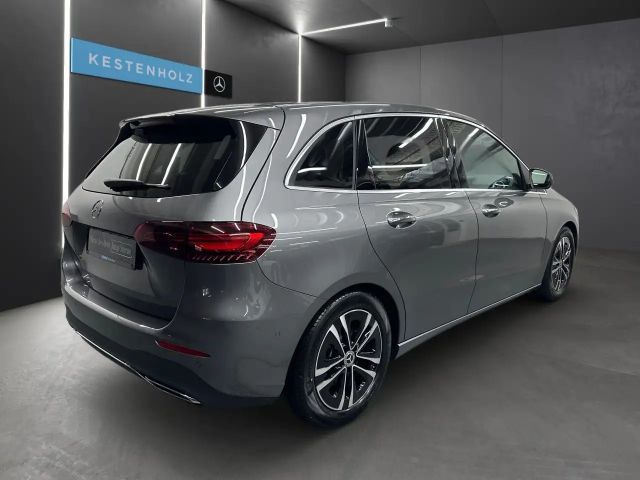 Mercedes-Benz B 200 Progressive Sedan
